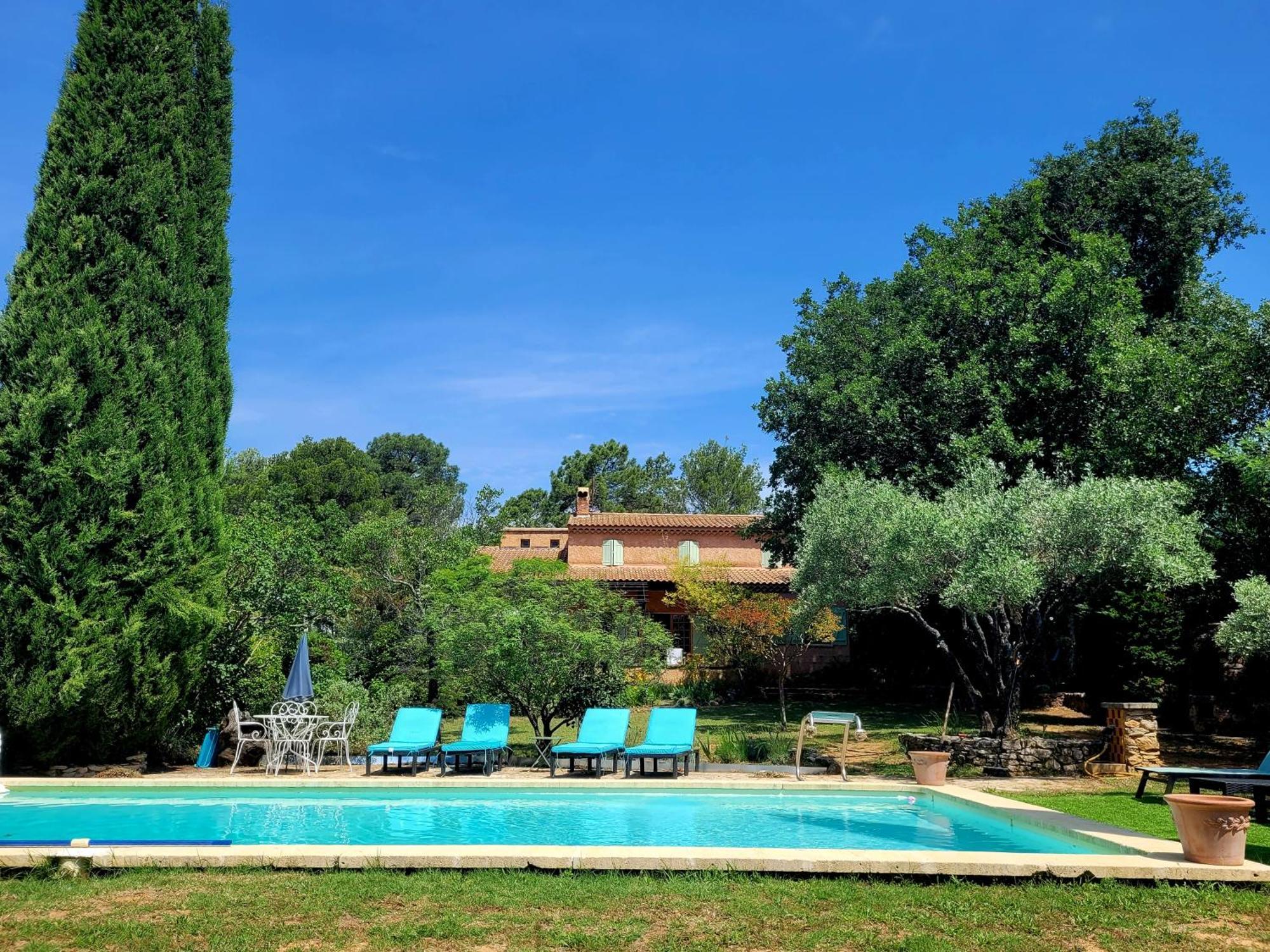 Jolie Maison En Plein Cœur Du Lubéron Roussillon en Isere