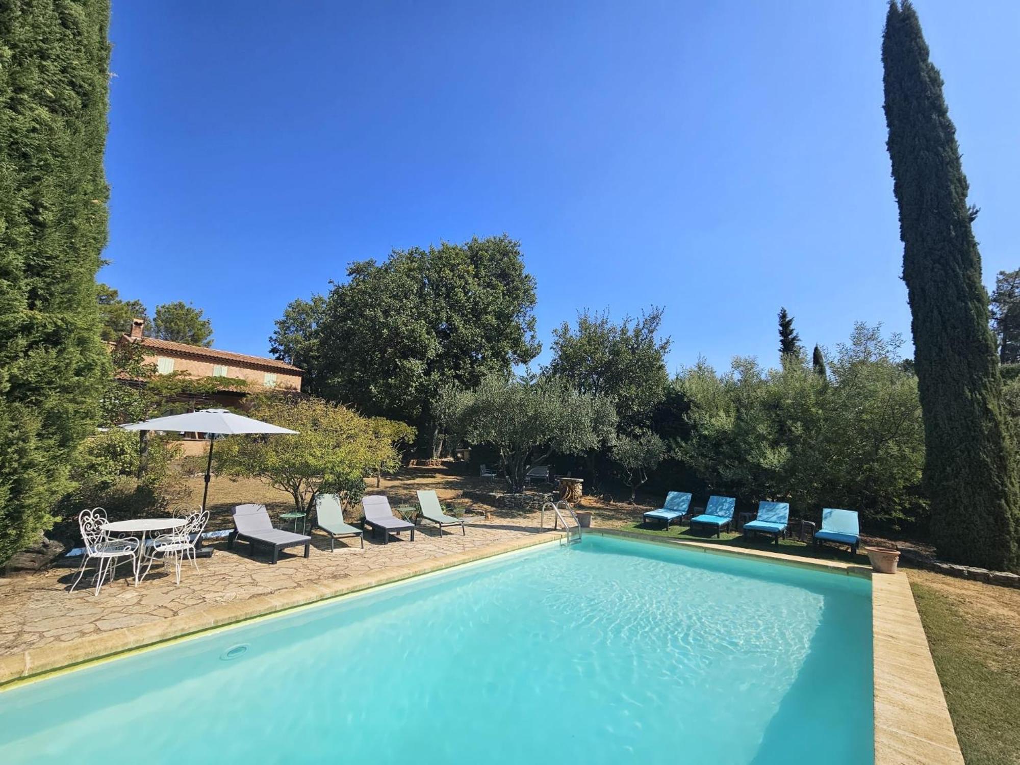 Jolie Maison En Plein Cœur Du Lubéron Roussillon en Isere