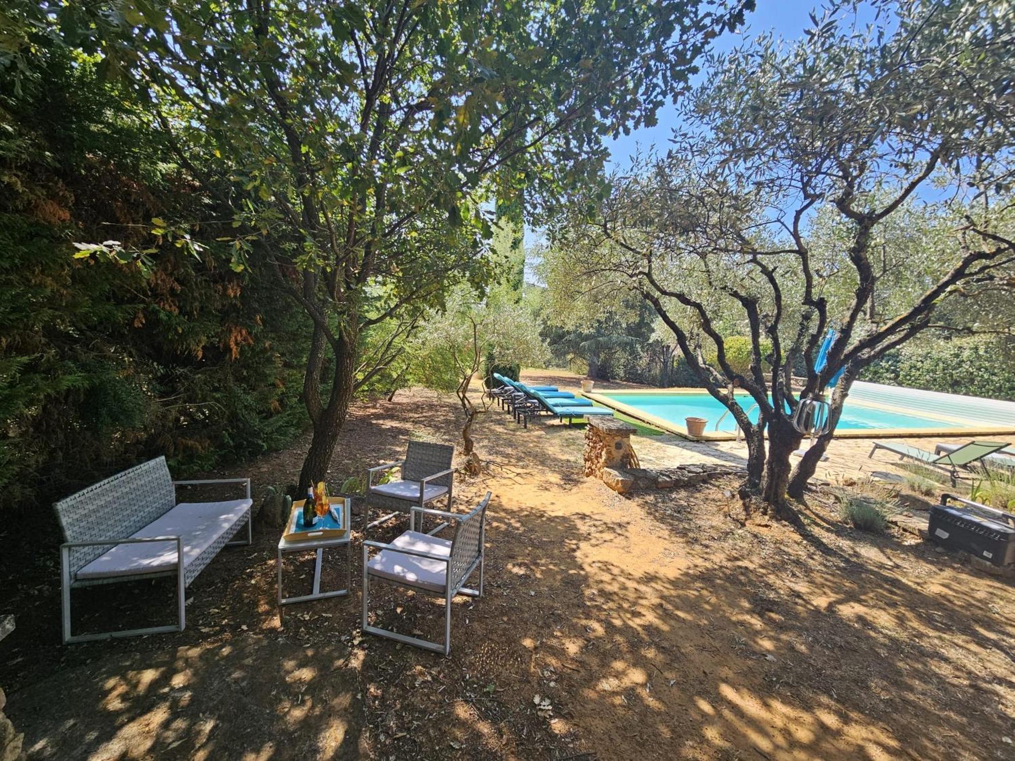 Jolie Maison En Plein Cœur Du Lubéron Hébergement de vacances *