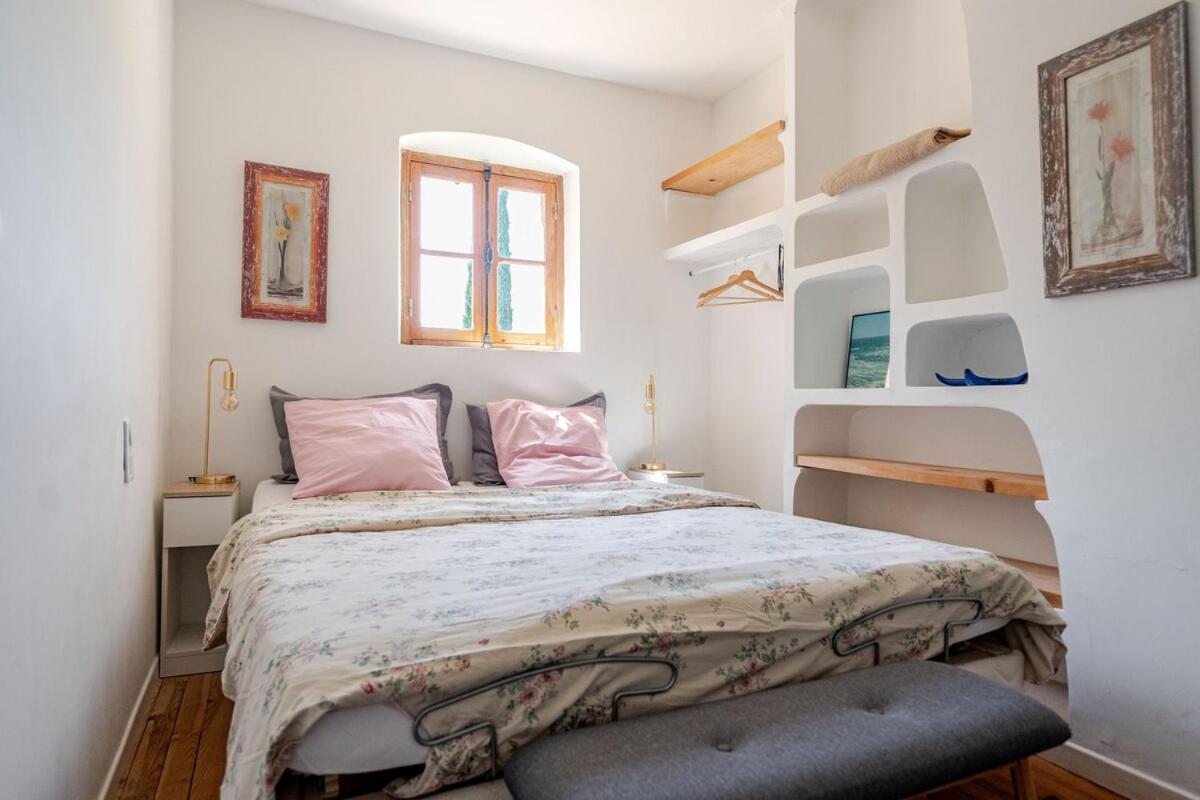 Jolie Maison En Plein Cœur Du Lubéron Hébergement de vacances Roussillon en Isere