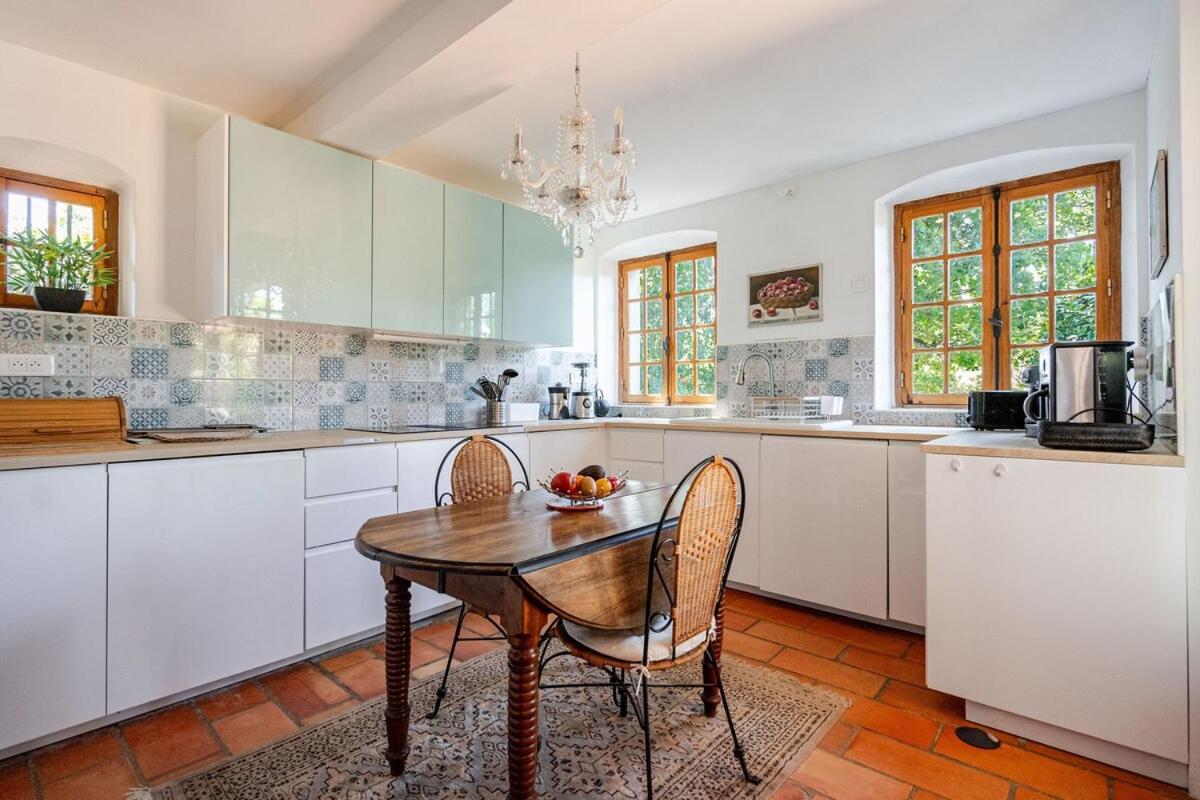 Jolie Maison En Plein Cœur Du Lubéron Hébergement de vacances *