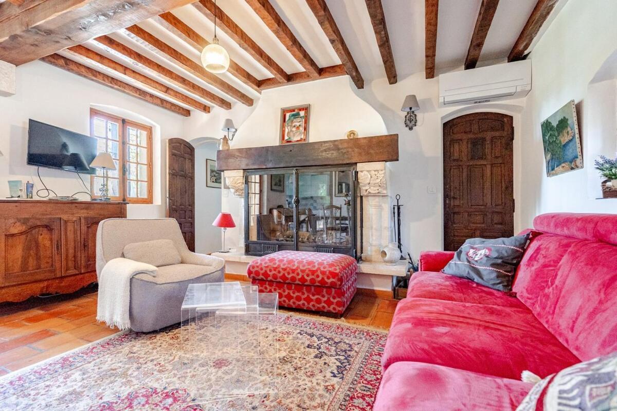 Hébergement de vacances Jolie Maison En Plein Cœur Du Lubéron Roussillon en Isere